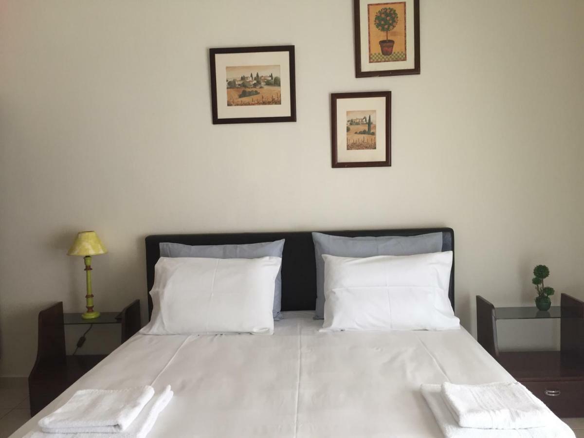 Aggeliki-Smaro Studios Néos Pírgos Extérieur photo
